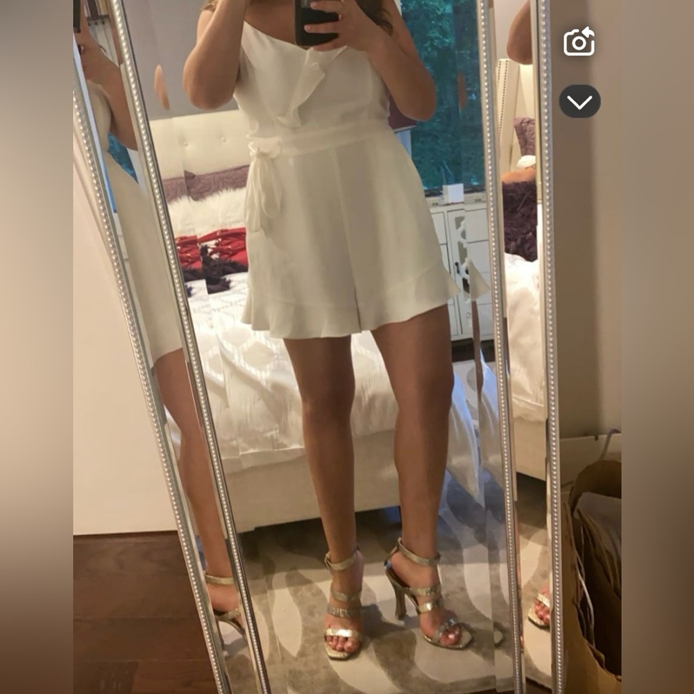 Parker Cream Sleeveless Outfit